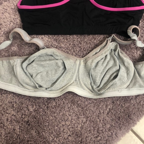 Breastfeeding bras - Picture 2 of 3